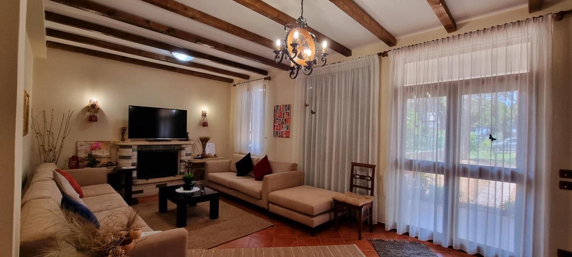 Villa Bezhani *